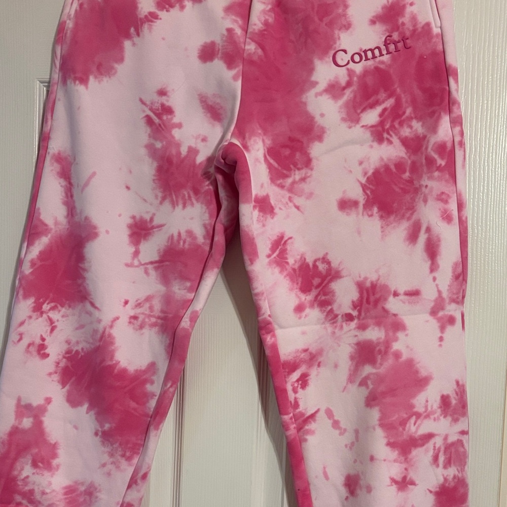Comfit Women's Vibrant Pink Tie-Dye Joggers